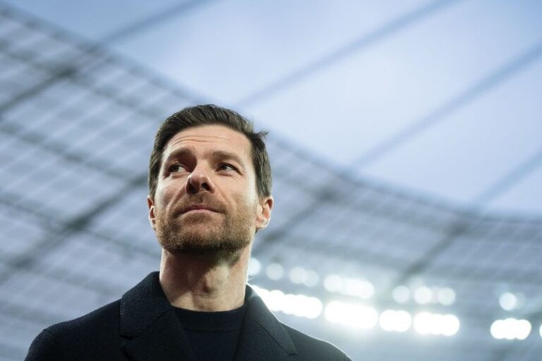 Xabi Alonso Tunggu Pinangan Liverpool, Nasib Arne Slot di Ujung Tanduk? Xabi Alonso Tunggu Pinangan Liverpool, Nasib Arne Slot di Ujung Tanduk?