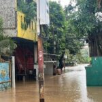 Banjir Pejaten Timur Jakarta Selatan: Air Kali Ciliwung Masih Genangi Permukiman Warga