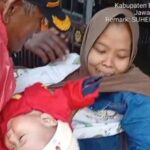 Banjir di Sukamekar Bekasi: Balita Dievakuasi dari Perumahan Subsidi Akibat Luapan Kali CBL