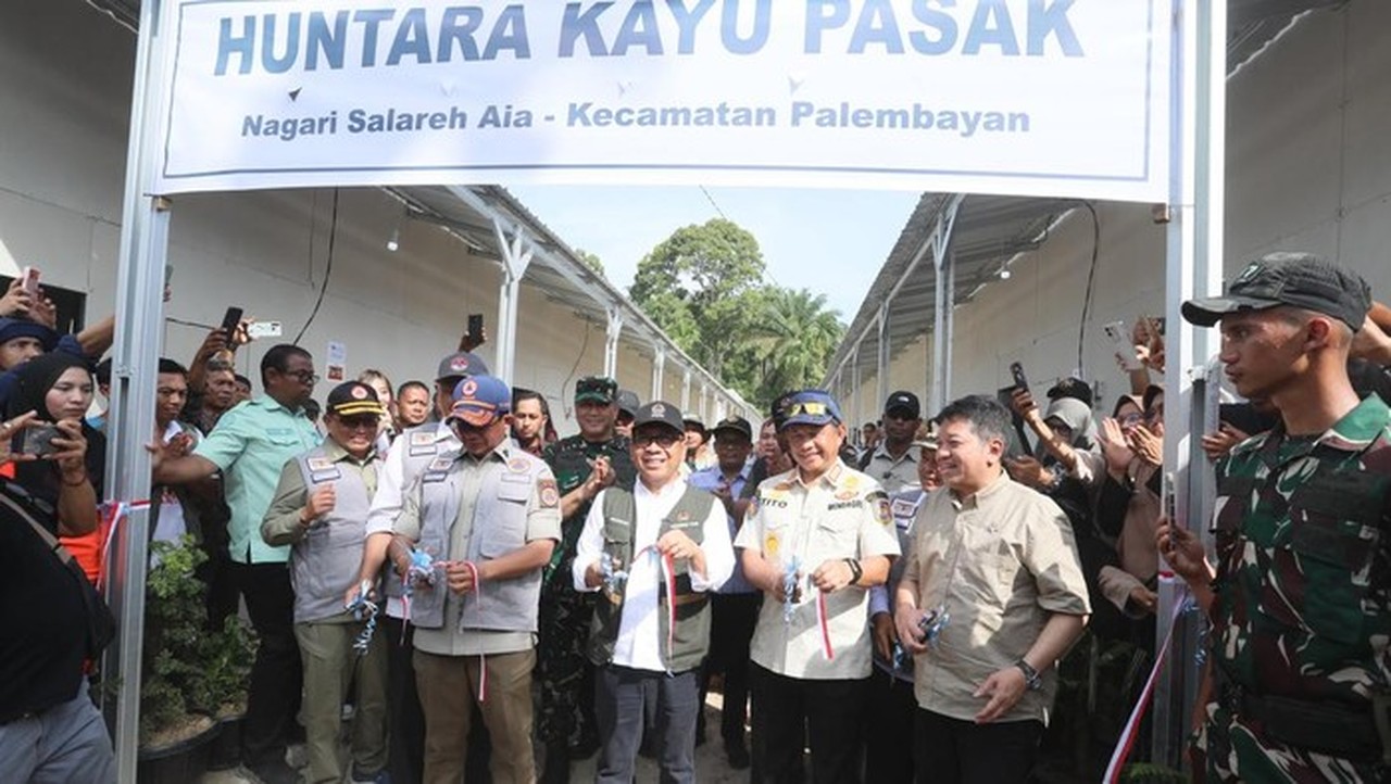 Resmikan Huntara Agam, Tito Karnavian Kejar Validasi Data Korban Bencana