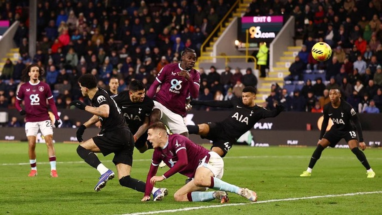 Hasil Imbang 2-2 Burnley vs Tottenham Hotspur: Romero Selamatkan Spurs dari Kekalahan