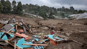 Longsor Cisarua: 10 Kantong Jenazah Ditemukan, 6 Teridentifikasi di Bandung Barat