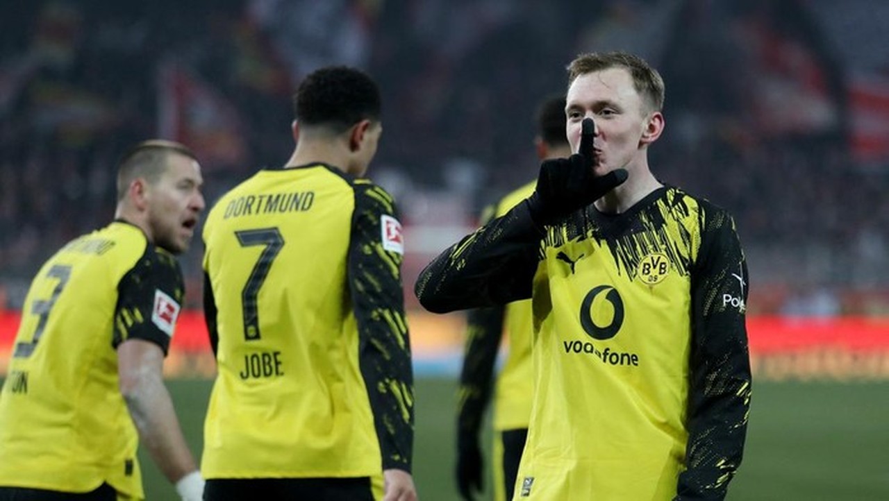 Borussia Dortmund Gasak Union Berlin 3-0 di Kandang Lawan, Kokoh di Peringkat Dua Klasemen Borussia Dortmund Gasak Union Berlin 3-0 di Kandang Lawan, Kokoh di Peringkat Dua Klasemen