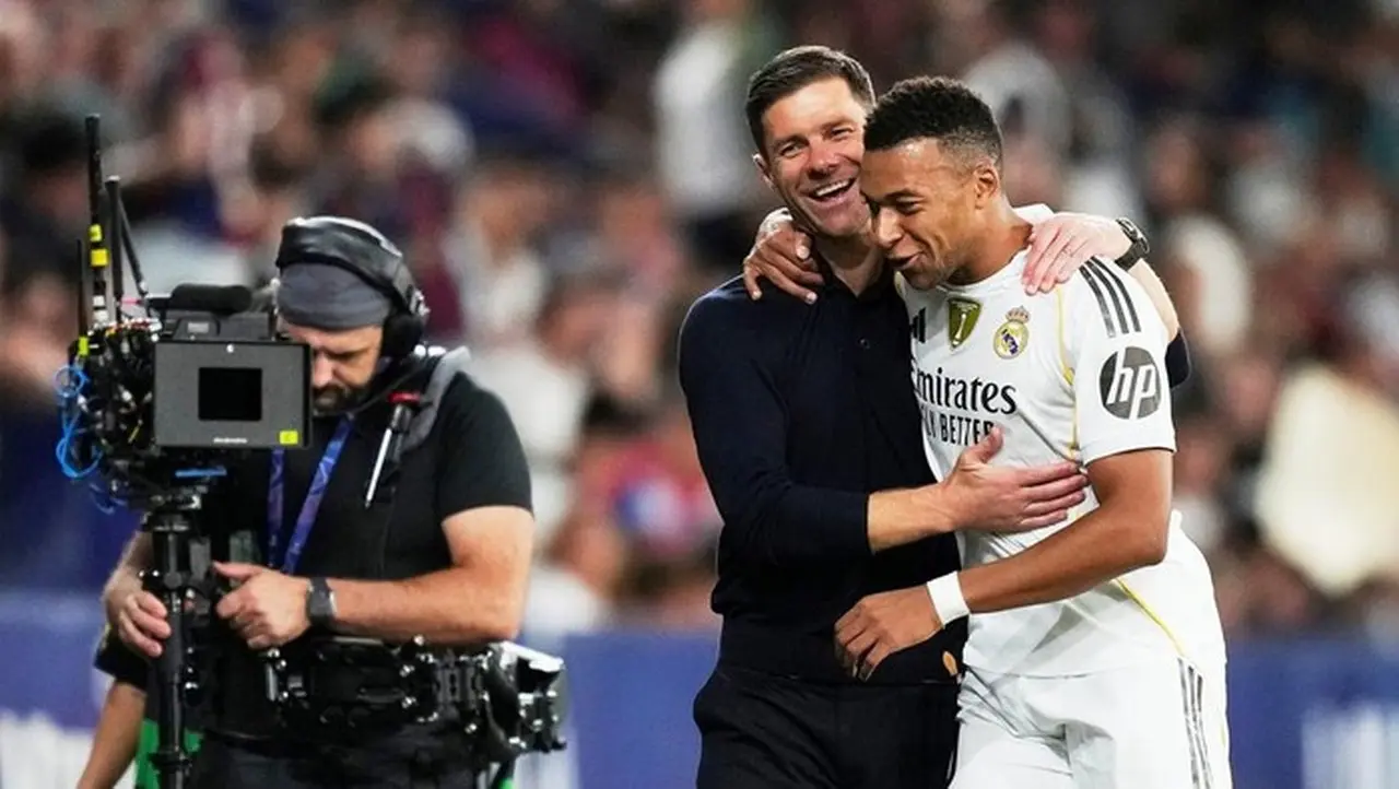 Alonso Dan Mbappe Dalam Laga Melawan Levante Pada September Lalu. Foto: Nurphoto Via Getty Images/jose Breton