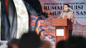 Fadli Zon Resmikan Rumah Puisi Taufiq Ismail, Kini Berkembang Jadi Museum Sastra Indonesia
