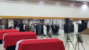 Puisi Pilu Anak Korban Pesawat ATR 42-500: “Aku Akan Jaga Mama”