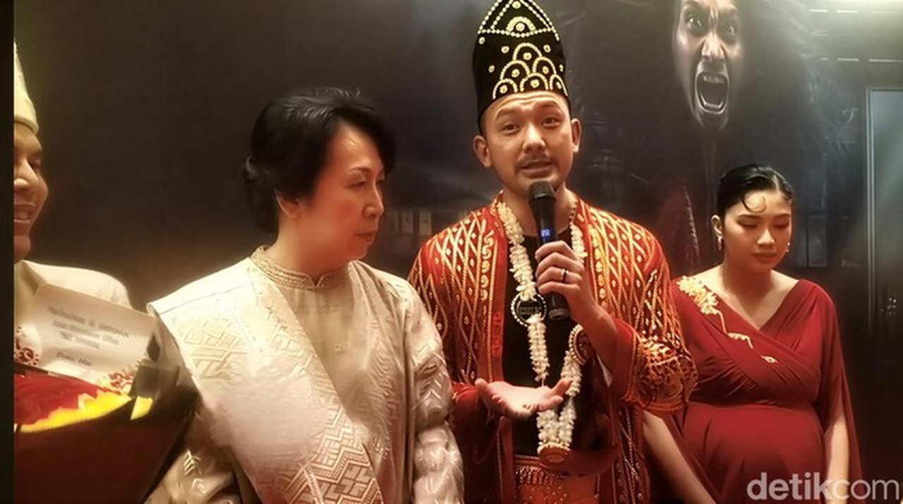 Rio Dewanto Ungkap Pengalaman Unik Syuting Film ‘Kuyank’ di Jantung Budaya Banjar, Kalimantan