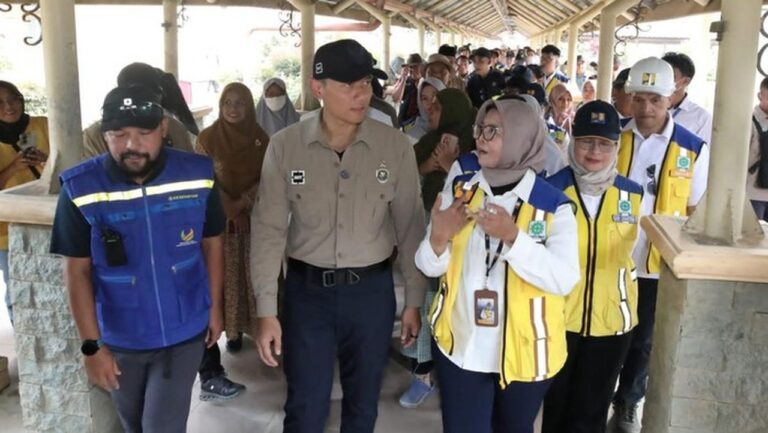 AHY dan Menteri PU Tinjau Pemulihan RSUD Aceh Tamiang Pascabencana, Layanan Berangsur Normal AHY dan Menteri PU Tinjau Pemulihan RSUD Aceh Tamiang Pascabencana, Layanan Berangsur Normal