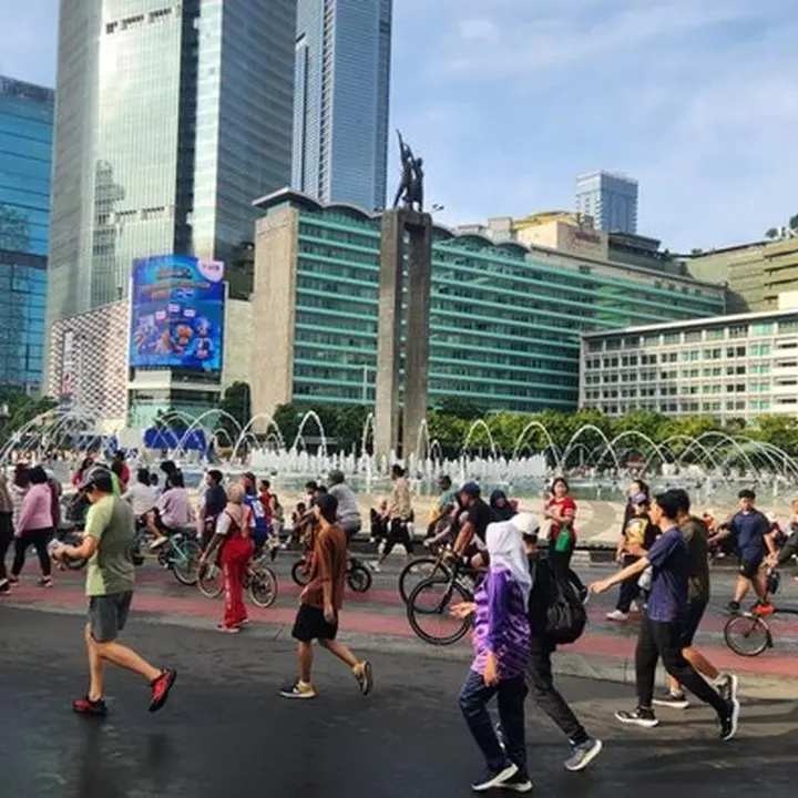 CFD Bundaran HI 2026: Warga Antusias Bakar Lemak Tahun Baru Sambil Berolahraga