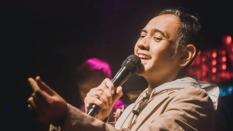 Vokalis Element Lucky Widja Meninggal Dunia di Usia 49 Tahun Setelah Berjuang Lawan TB Ginjal