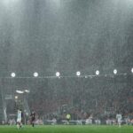 Barcelona Pesta Gol di Camp Nou yang Banjir Akibat Hujan Deras