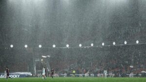 Barcelona Pesta Gol di Camp Nou yang Banjir Akibat Hujan Deras
