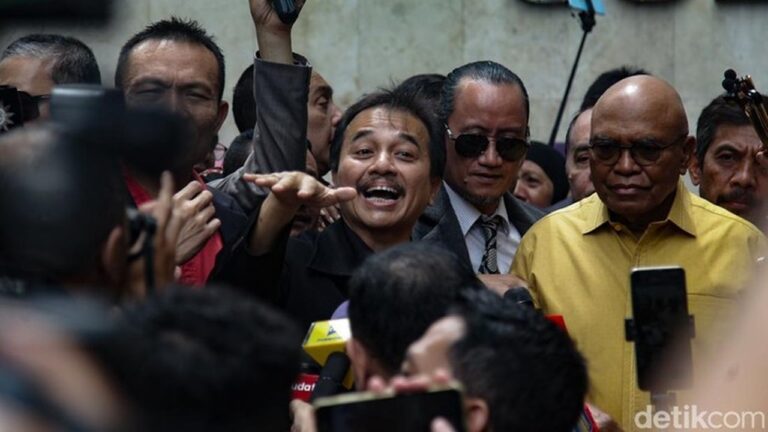 Damai Hari Lubis dan Eggi Sudjana Polisikan Roy Suryo dan Ahmad Khozinudin Atas Dugaan Pencemaran Nama Baik