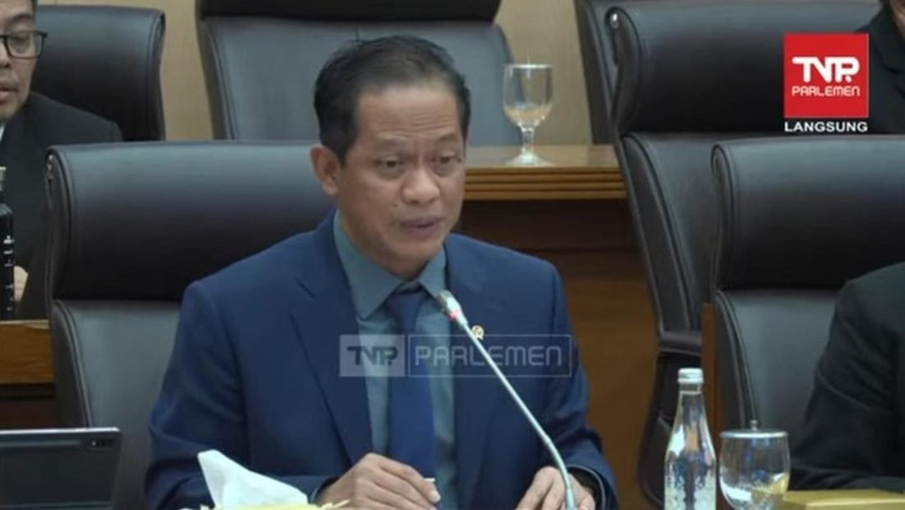 DPR Cecar Menteri LHK: Kapan Izin Perusahaan Perusak Lingkungan Dicabut Jika Bukan Karena Bencana?