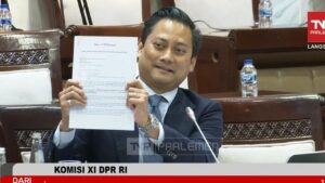 Calon Deputi BI Thomas Djiwandono Tunjukkan Bukti Keluar dari Partai Gerindra