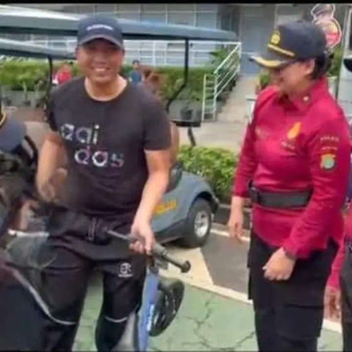 Dua Pencopet Diringkus Polisi Saat Beraksi di Car Free Day Bundaran HI Jakarta