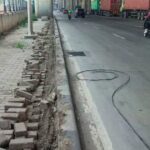 Aksi Nekat Maling Kabel di Cilincing, Paving Block Trotoar Porak-poranda