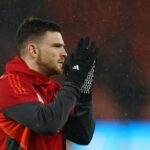 Arne Slot Tahan Andy Robertson di Liverpool, Tottenham Hotspur Gagal Rekrut