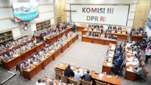 DPR Kompak Dukung Polri Tetap di Bawah Presiden, Tolak Bentuk Kementerian