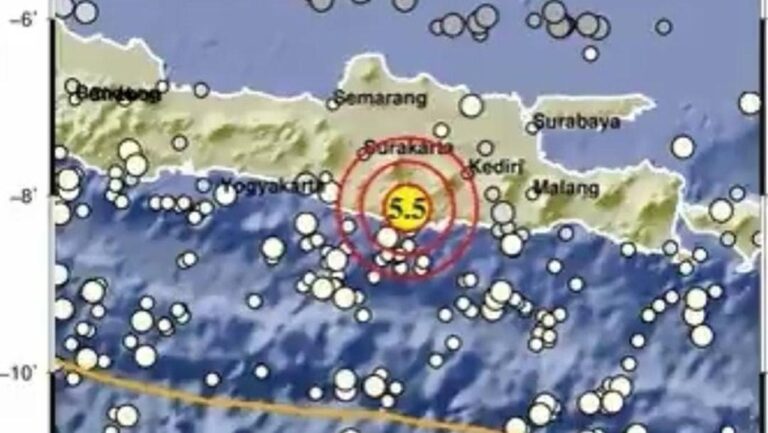 BMKG Ungkap Gempa M 5,7 Pacitan Dipicu Aktivitas Deformasi Batuan Dalam Lempeng