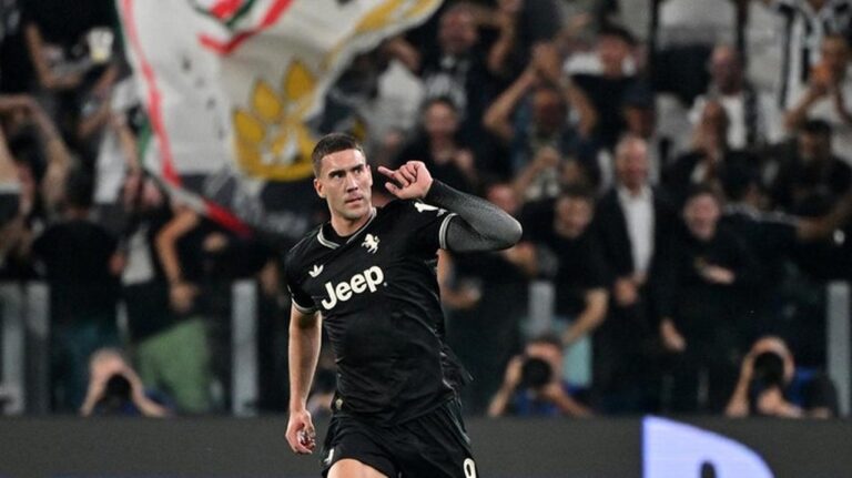 Barcelona Bidik Julian Alvarez dan Dusan Vlahovic sebagai Suksesor Lewandowski Barcelona Bidik Julian Alvarez dan Dusan Vlahovic sebagai Suksesor Lewandowski