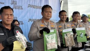 Polisi Bekasi Ungkap Jaringan Narkoba, Sita Ratusan Gram Sabu dan Senjata Rakitan
