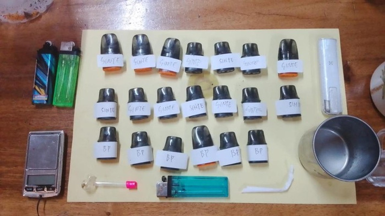 Polisi Sita 14 Vape Berisi Cairan Narkotika dari Pasangan Muda di Apartemen Jakpus