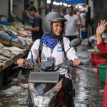 Kisah Tika Wulandari: Dari Pesisir Sederhana, PNM Buka Jalan Kesejahteraan Keluarga