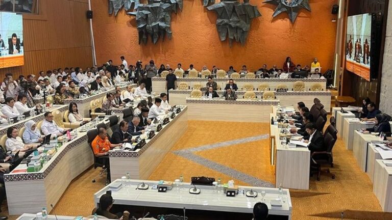 Komisi V DPR Desak Menteri PU Bentuk Direktorat Khusus Penanganan Bencana Sumatera