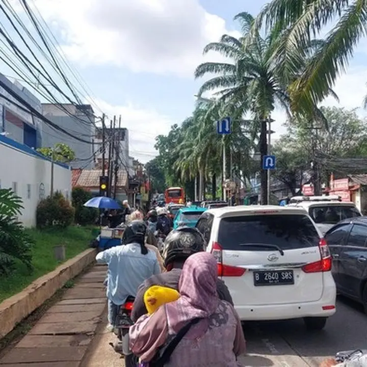 Libur Tahun Baru, Kemacetan 1 Km Hiasi Jalan Menuju Taman Margasatwa Ragunan