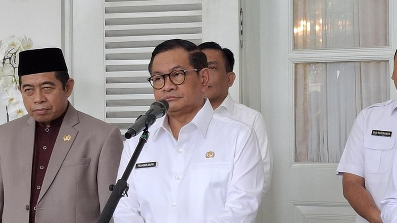 Gubernur DKI Jakarta Minta Dishub dan KKP Atur Lalu Lintas Kapal di Muara Angke