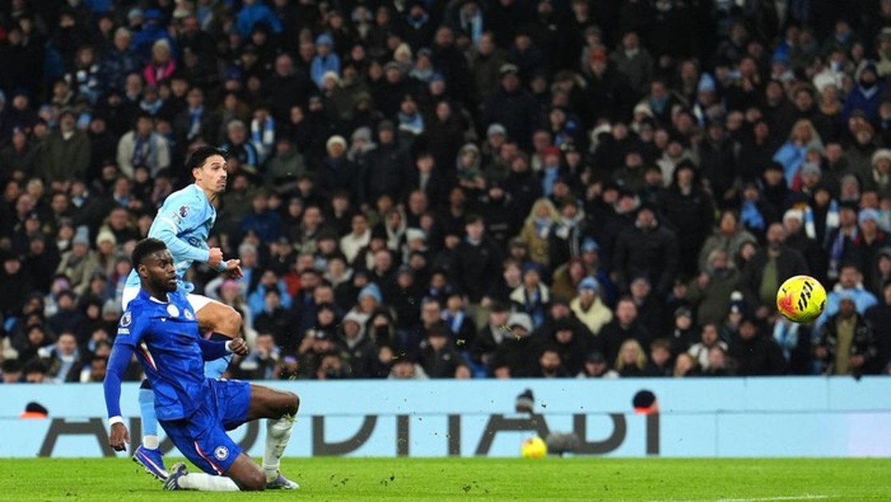 Babak Pertama Liga Inggris: Tijjani Reijnders Bawa Manchester City Ungguli Chelsea 1-0