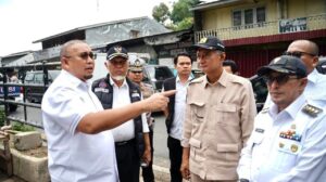 Andre Rosiade dan Menteri PU Tinjau Pasar Koto Baru, Cari Solusi Kemacetan Menahun