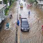 Banjir 30 Cm di Daan Mogot Jakbar Lumpuhkan Arus Lalin, Kendaraan Terjebak Macet 5,5 Km