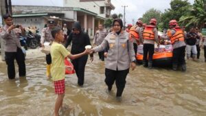 Banjir Bekasi Meluas: Perumahan dan Sawah Terendam Air hingga 70 Cm
