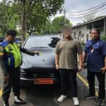 Porsche Cayenne Berpelat Dinas Palsu di Halim, Kemhan: Tidak Terdaftar dan Tak Sesuai Peruntukan
