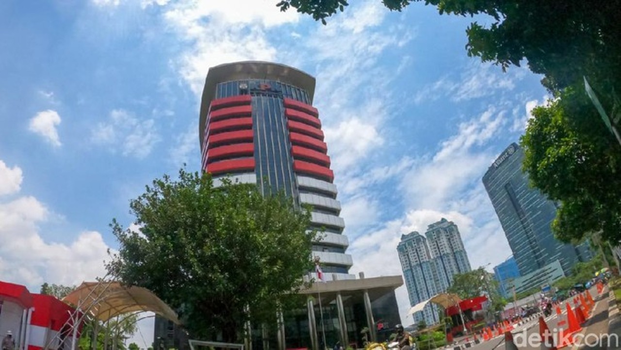 KPK Panggil Orang Kepercayaan Ridwan Kamil Terkait Dugaan Korupsi Iklan Bank BJB KPK Panggil Orang Kepercayaan Ridwan Kamil Terkait Dugaan Korupsi Iklan Bank BJB