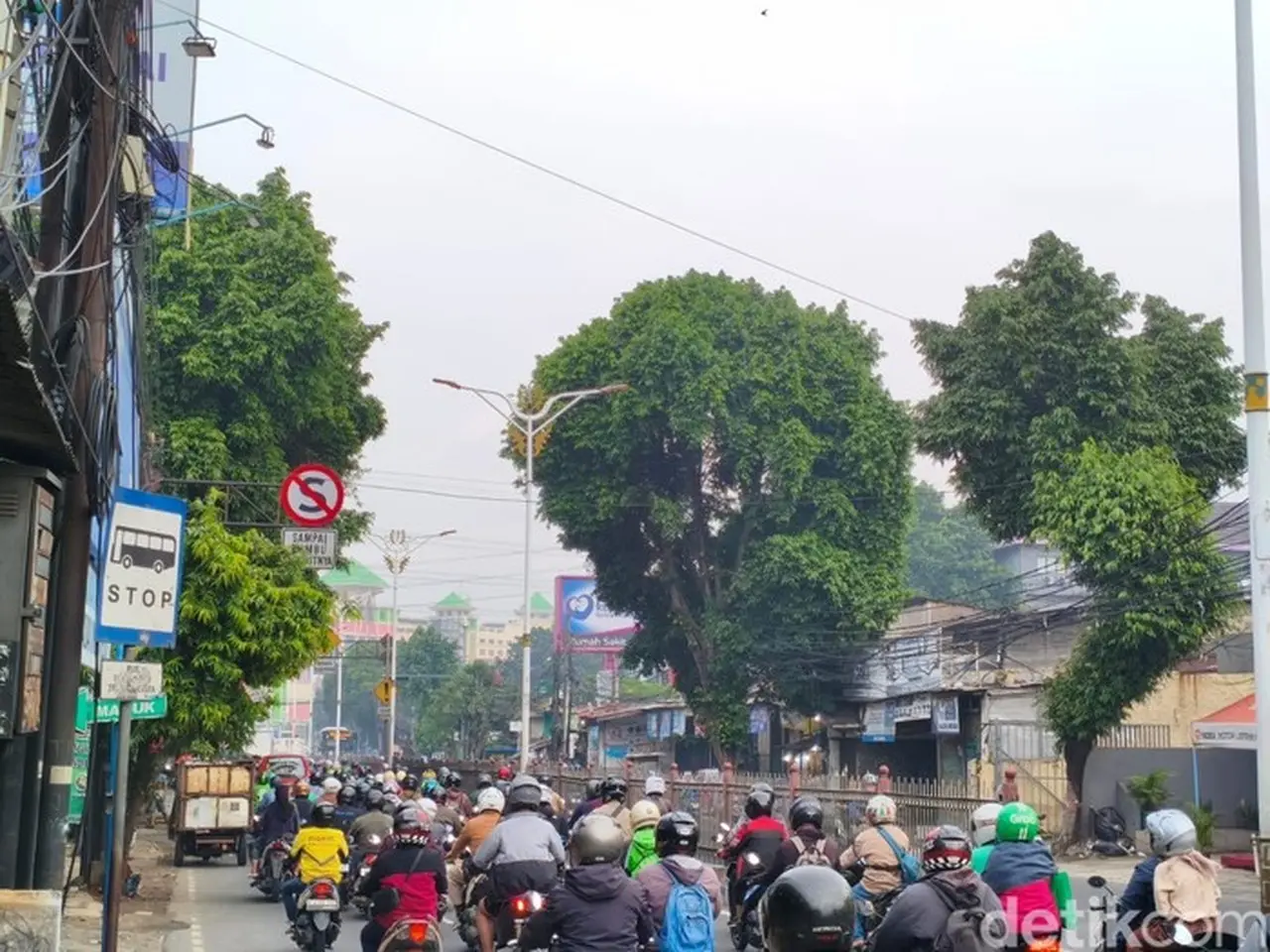 Foto: Pantauan Lalin Di Jakarta Pagi Ini (kurniawan/detikcom)