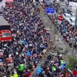 Terjebak Banjir 3 Jam di Daan Mogot, Warga Gagal Ngantor