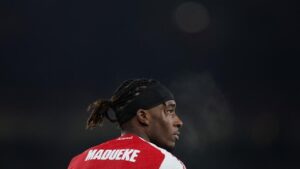 Noni Madueke Jadi Cibiran Usai Tendangan Melambung Tinggi di Laga Arsenal vs Kairat