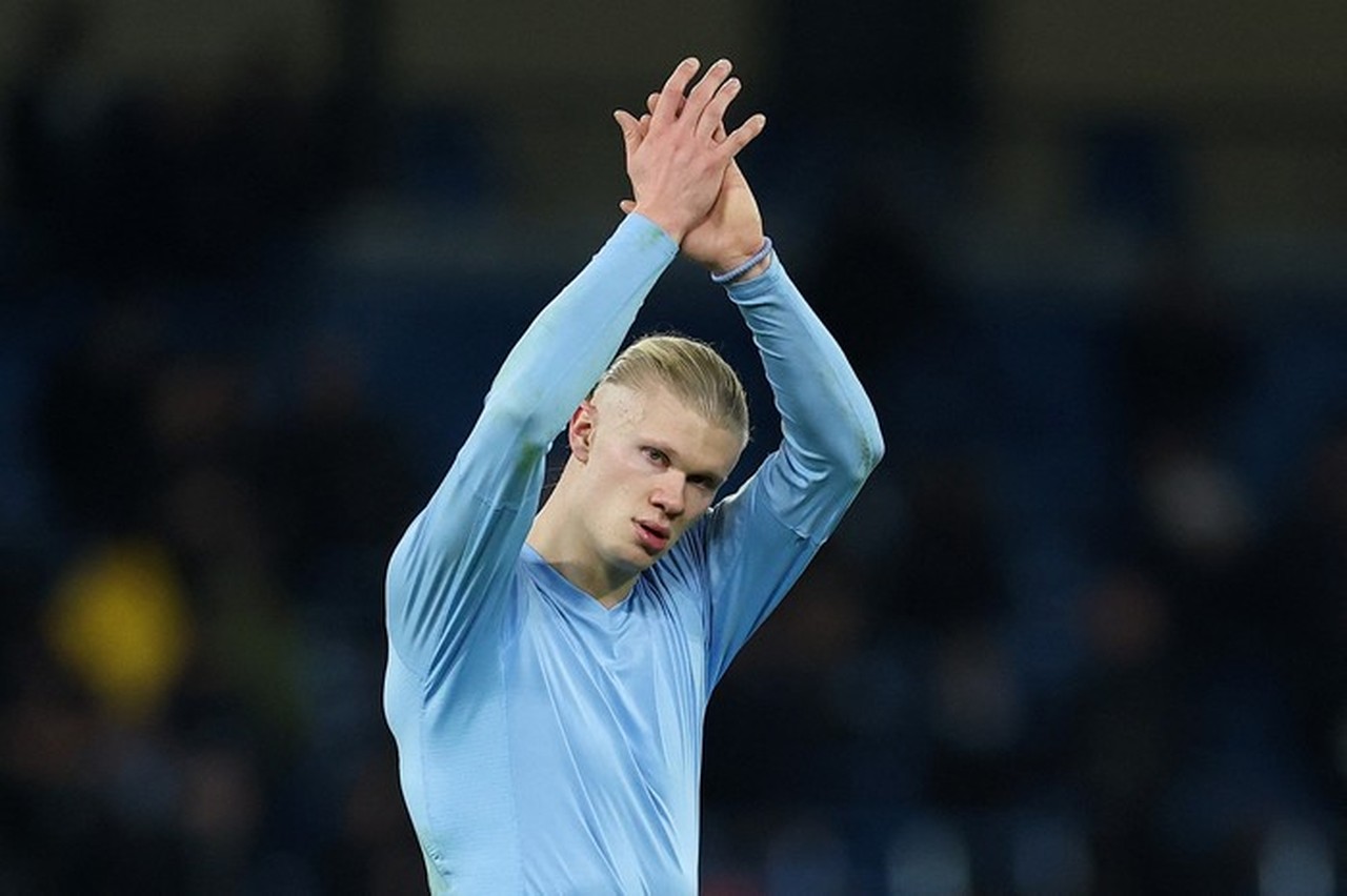 Erling Haaland Pecah Telur Gol Open Play, Manchester City Libas Galatasaray 2-0