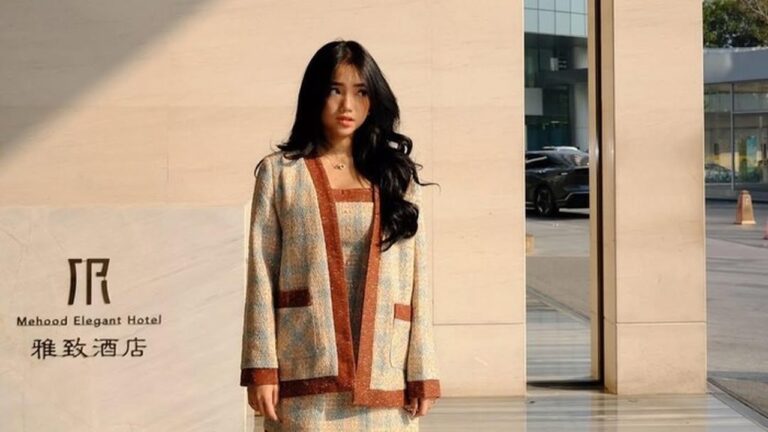 Fuji Kapok Dikhianati Rekan Kerja, Kini Ungkap Semua Detail Pekerjaan ke Orang Tua Fuji Kapok Dikhianati Rekan Kerja, Kini Ungkap Semua Detail Pekerjaan ke Orang Tua