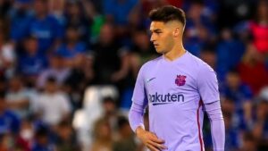 Barcelona Berharap Cuan dari Mika Mármol, Potensi Jual ke Klub Lain