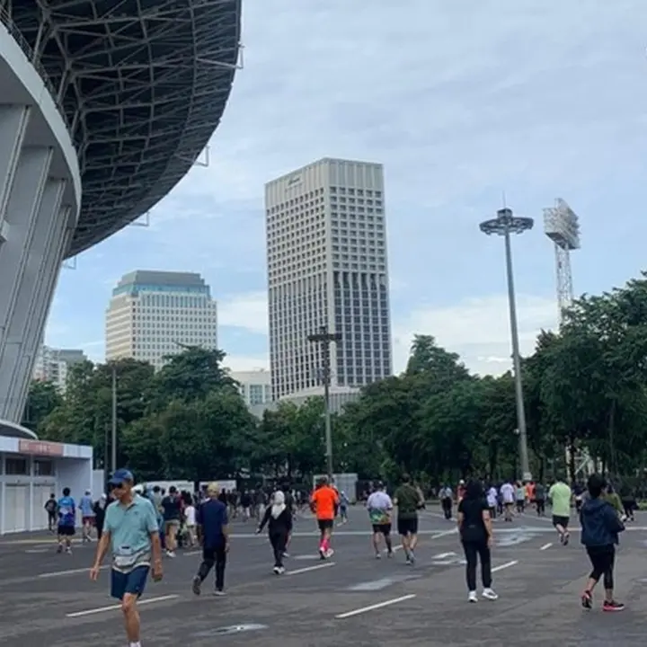 Warga Jakarta Sambut 2026 dengan Lari Pagi, Komitmen Hidup Lebih Sehat