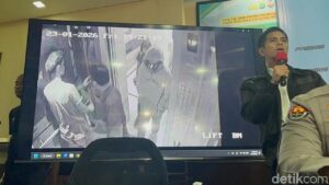 Reza Arap dan Dokter Terekam CCTV Tiba di Apartemen Lula Lahfah Sebelum Ditemukan Meninggal