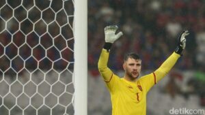 Ajax Amsterdam Rekrut Maarten Paes, Kiper Spesial dengan Mentalitas Pemimpin