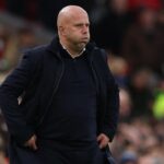 Arne Slot Desak Liverpool Hindari Kesalahan Demi Tiket Liga Champions Musim Depan