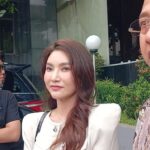 Sarwendah Serahkan Bukti Anak Kandung ke Polisi, Bantah Fitnah Asal-usul Putri Ruben Onsu