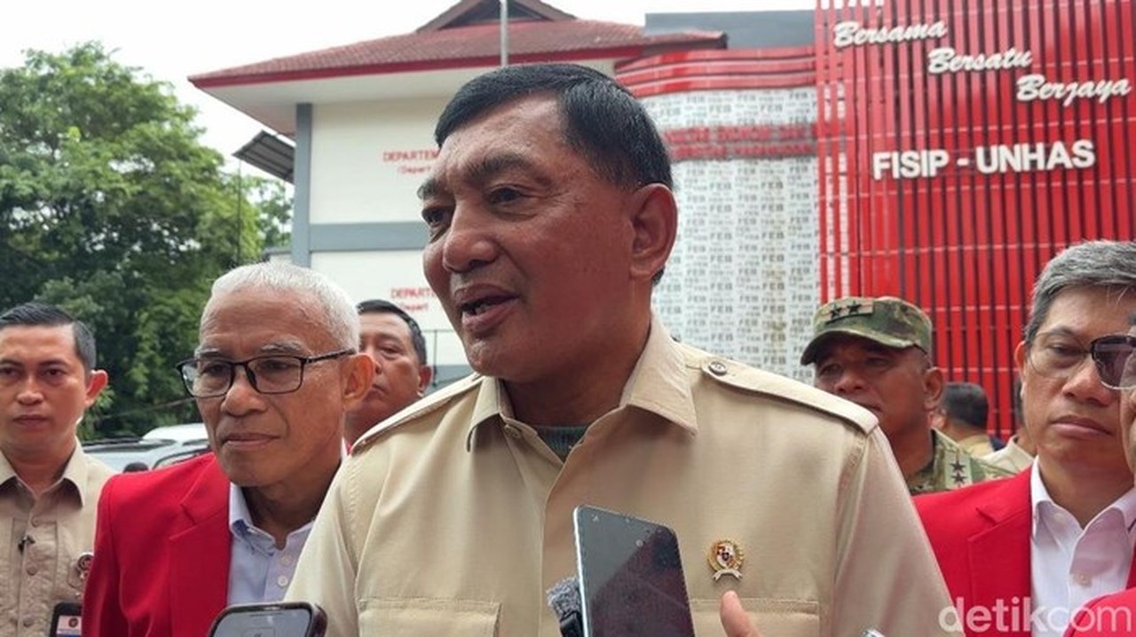 Prabowo Bertemu Tokoh Oposisi, Menhan Sjafrie Ungkap Agenda Pentingnya