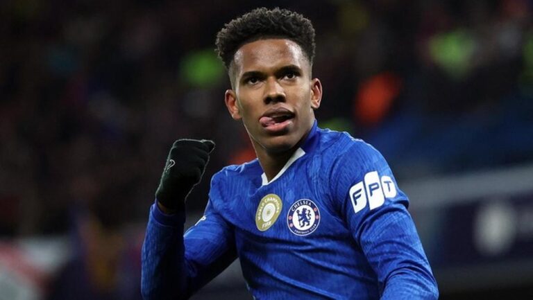 Barcelona Tak Akan Rekrut Estevao Meski Fans, Deco Ungkap Alasannya Barcelona Tak Akan Rekrut Estevao Meski Fans, Deco Ungkap Alasannya